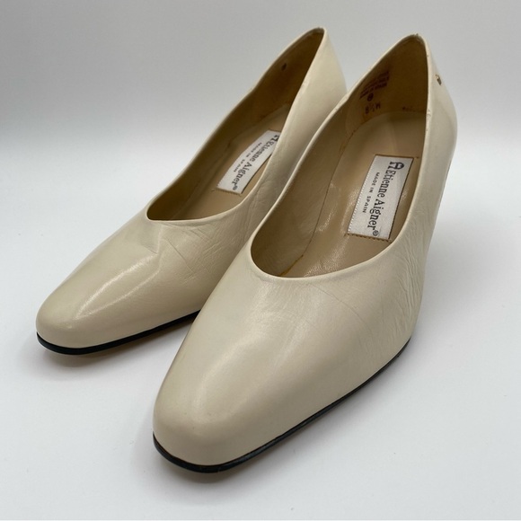 Vtg Etienne Aigner Leather Spain Taylor Classic Pumps Sz 8.5W Cream Block Heel - Picture 2 of 14